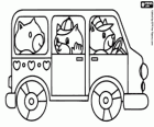 Un petit autobus avec des personnages animaux