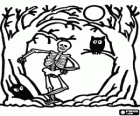 Squelette et hibou dans les bois avec une pleine lune dans la nuit de l'Halloween