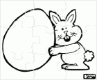 Puzzle de lapin avec un gros oeuf