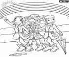 Holly Hobbie et ses amies marche avec des imperméables et des bottes en caoutchouc sous l'arc-en ciel après la pluie