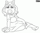 La muppet Miss Piggy dans une position très sensuelle. Miss Piggy, le cochon est un personnage principal de the Muppet Show