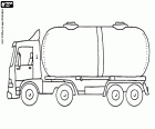 Vue latérale d'un camion-citerne, un camion servant au transport de liquides comme l'eau, produits chimiques et carburants
