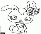 Un joli lapin avec un ornement sur l’oreille, une fleur, un autre jouet animal de Littlest Pet Shop
