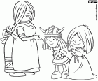 Ylva avec son fils Vicky et la petite fille Ylva. Ils sont trois personnages de Vicky le Viking