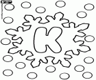 Un grand cristal de neige avec une lettre K dans son intérieur, un coloriage de l’alphabet avec les flocons de neige